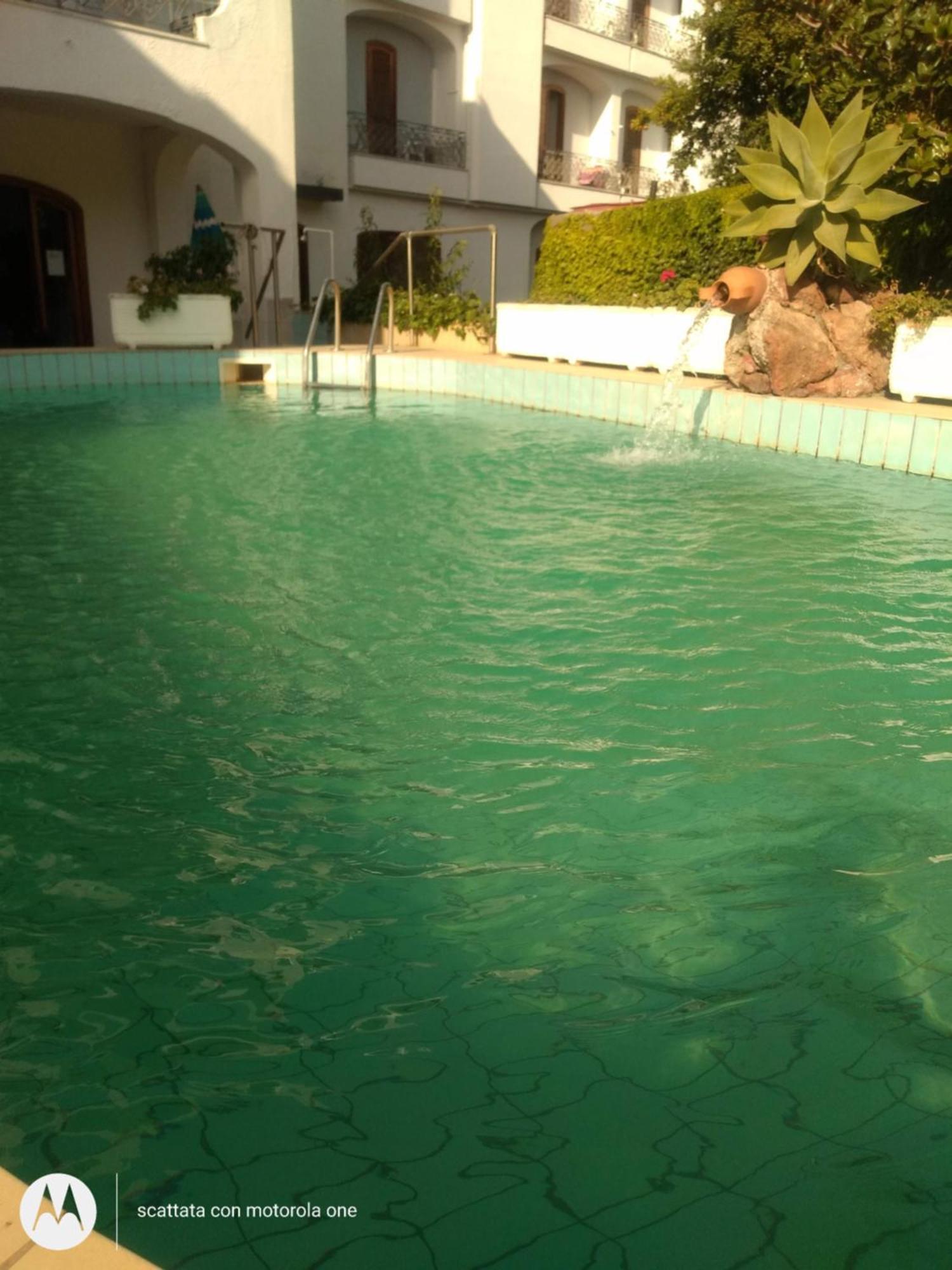 Villa Thomas Bb Conduzione Familiare Forio  Luaran gambar