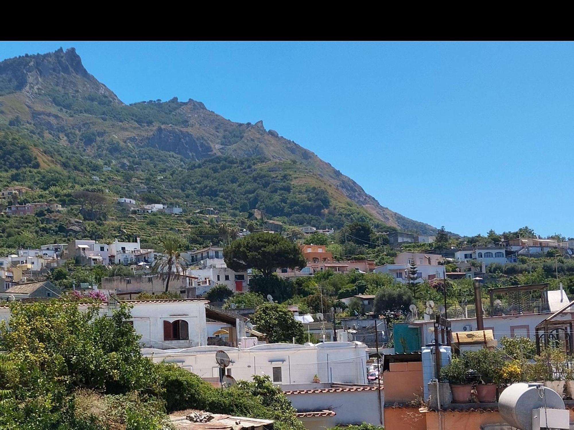 Villa Thomas Bb Conduzione Familiare Forio  Luaran gambar